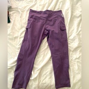 Woman’s Xl purple leggings